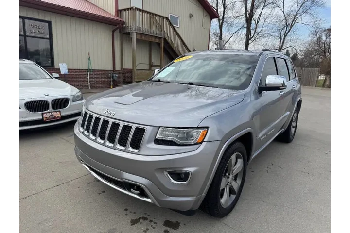 $11950 : 2016 Grand Cherokee Overland image 2