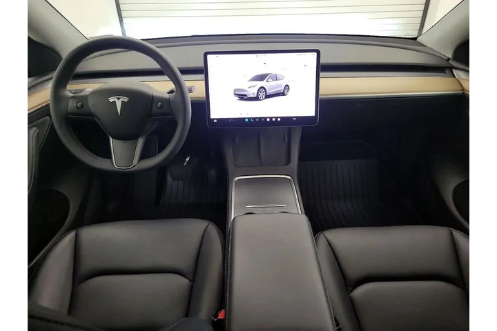 $33998 : Tesla Model Y 2023 AWD Long image 9