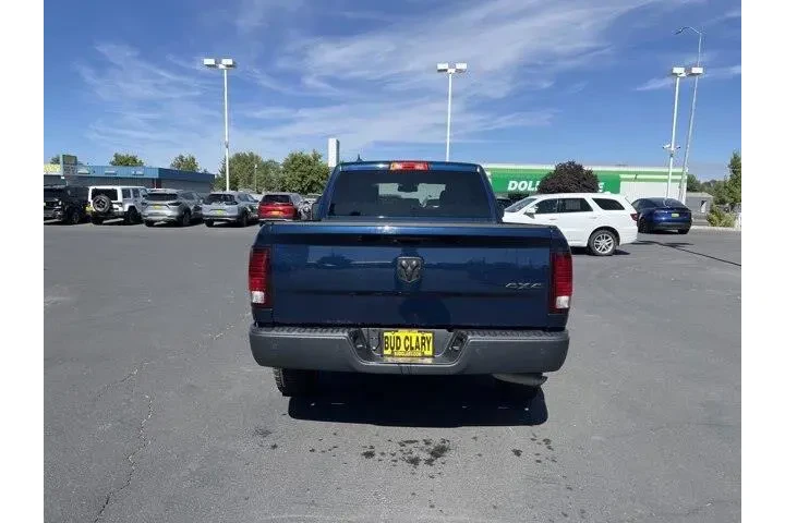 $29500 : Ram 1500 Classic 2022 4x4 SL image 4