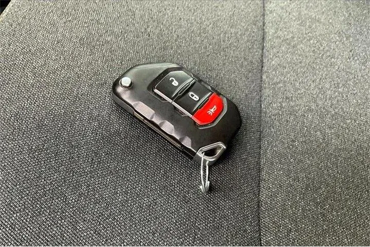 $35558 : Jeep Wrangler 2024 4x4 Sport image 10