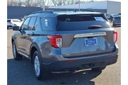 $31688 : Ford Explorer 2022 AWD XLT 4 thumbnail