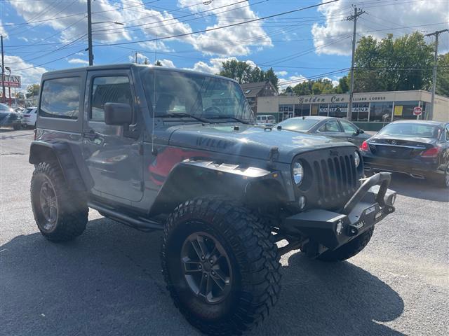 $17998 : 2015 Wrangler image 4