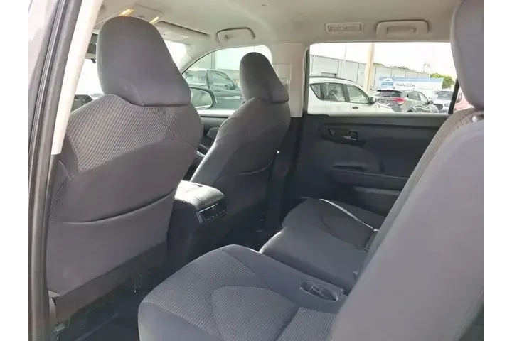 $21990 : Toyota Highlander 2021 L 4dr image 8