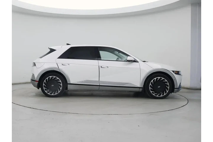 $28998 : Hyundai IONIQ 5 2022 AWD Lim image 7