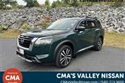 $41555 : PRE-OWNED 2023 NISSAN PATHFIN thumbnail