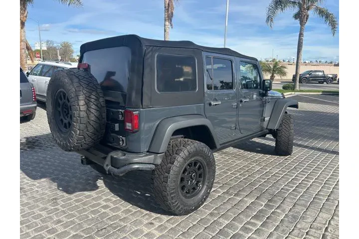 $23995 : Jeep Wrangler Unlimited 2017 image 4
