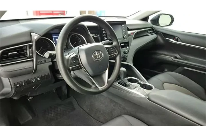 $14995 : Toyota Camry 2022 LE 4dr Sed image 9