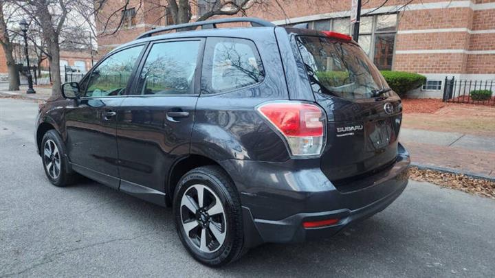 $10799 : 2018 Forester 2.5i image 8