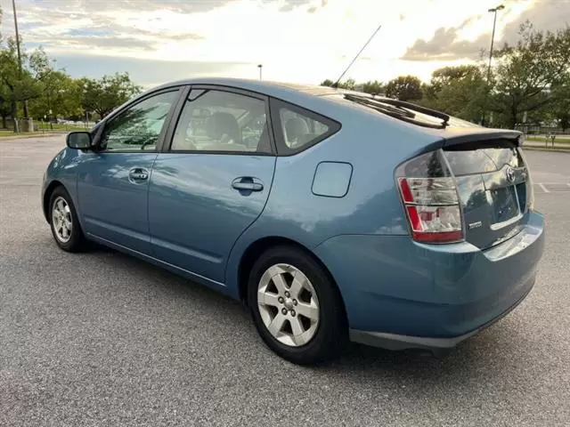 $5900 : 2005 Prius image 8