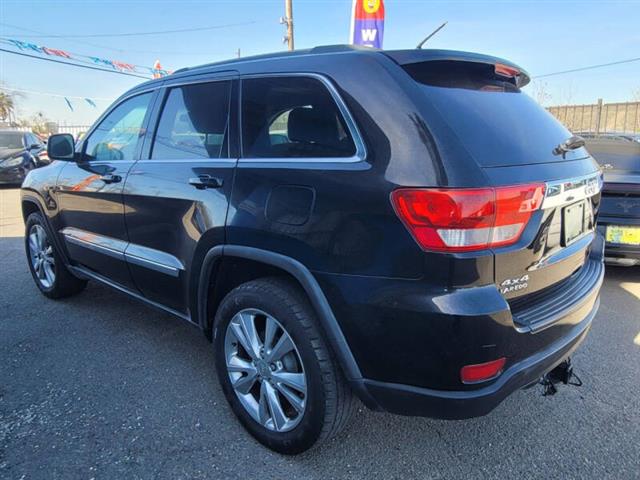 $11599 : 2012 Grand Cherokee Laredo image 9