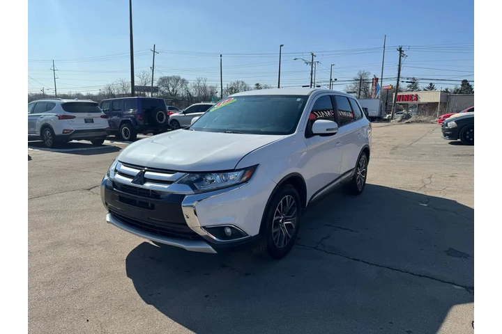 $8450 : 2017 Outlander SEL FWD image 6
