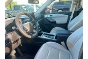 $31895 : Ford Explorer 2022 AWD Plati thumbnail