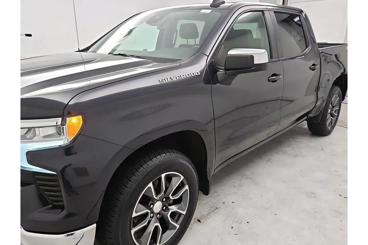 $31998 : Chevrolet Silverado 1500 202 image 3