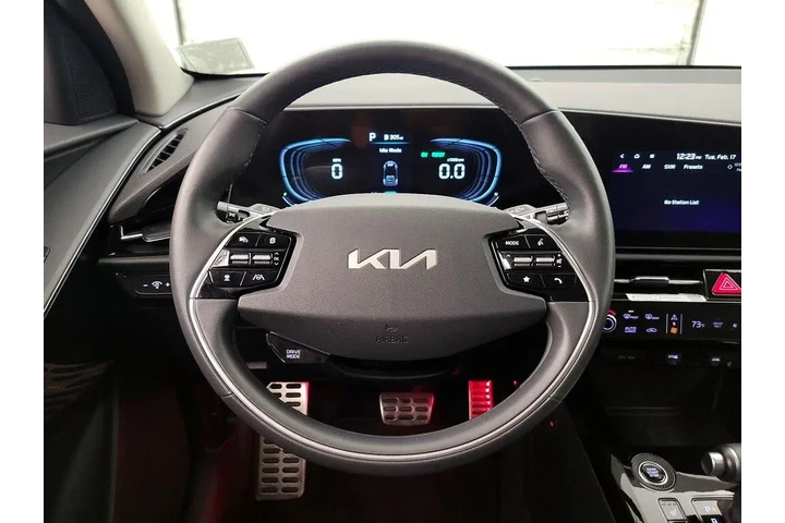 $27998 : Kia Niro 2023 SX Touring 4dr image 10