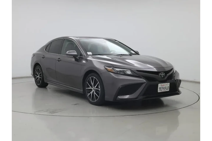 $29998 : Toyota Camry 2023 AWD SE 4dr image 1