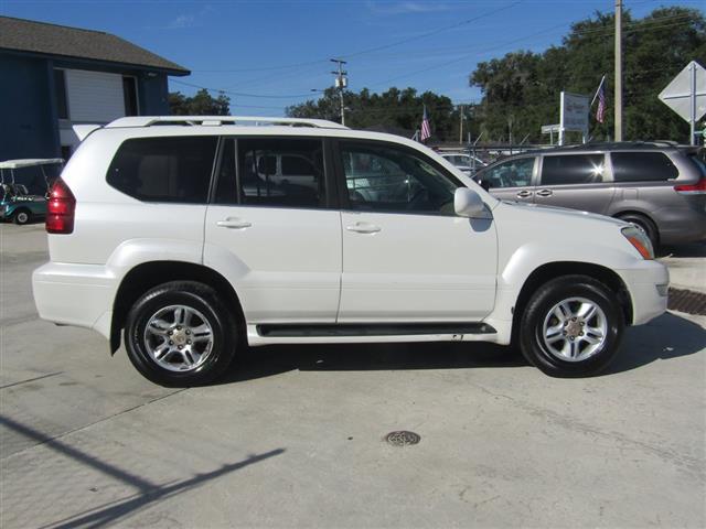 $12895 : 2005 GX 470 image 7