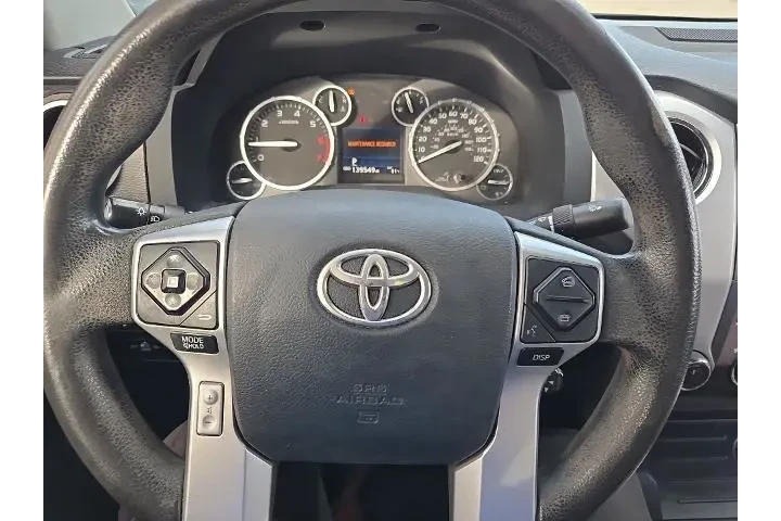 $25983 : Toyota Tundra 2017 4x4 SR5 4 image 7