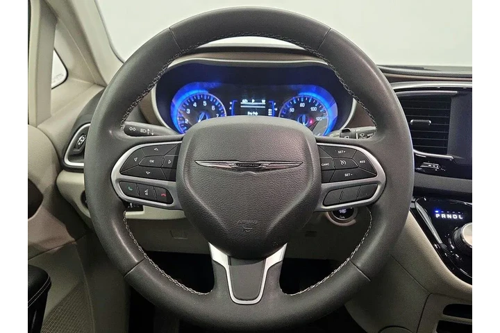 $21998 : Chrysler Voyager 2022 LX 4dr image 10