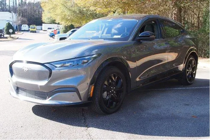 $29920 : Ford Mustang Mach-E 2023 Pre image 3