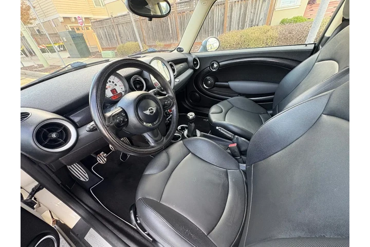 $8988 : 2011 Cooper Hardtop S image 10