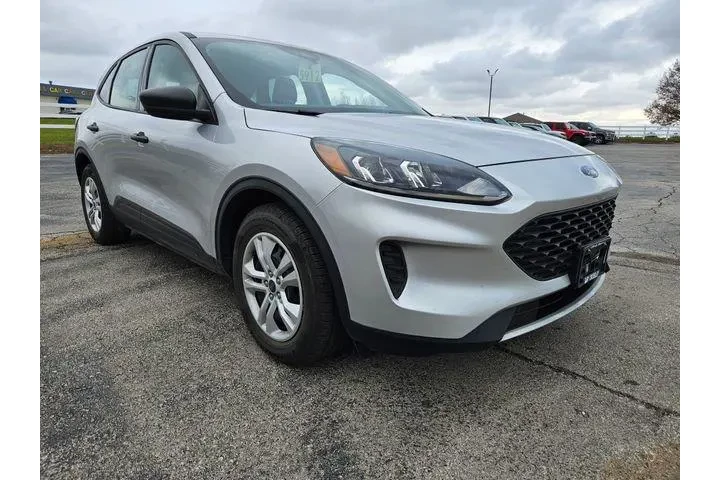 $15500 : Ford Escape 2020 S 4dr SUV image 2