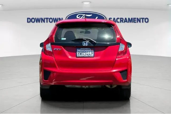 $14991 : Honda Fit 2016 LX 4dr Hatchb image 9