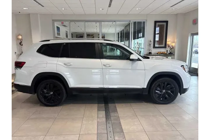 $29992 : Volkswagen Atlas 2022 AWD V6 image 2