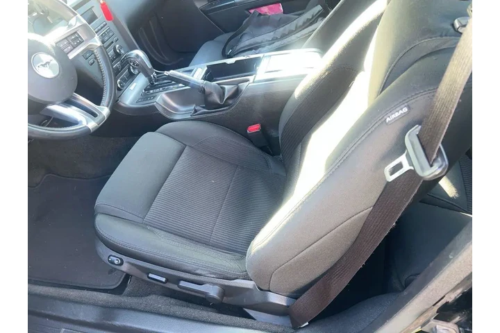 $12995 : Ford Mustang 2014 V6 2dr Fas image 1