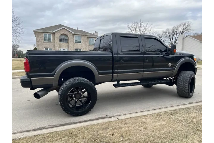 $23997 : 2012 F-250 Super Duty Lariat image 9