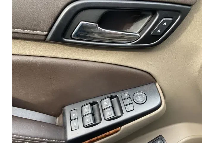 $21722 : Chevrolet Tahoe 2019 4x4 Pre image 6