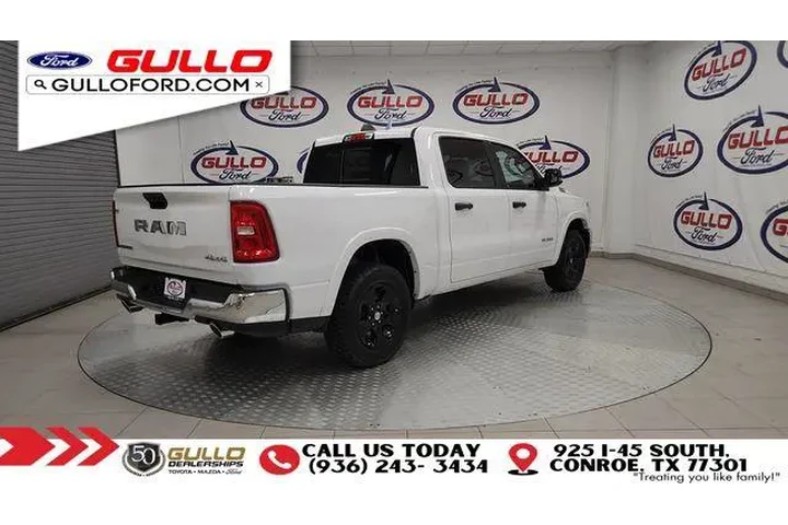$39991 : Ram 1500 2025 4x4 Big Horn 4 image 8