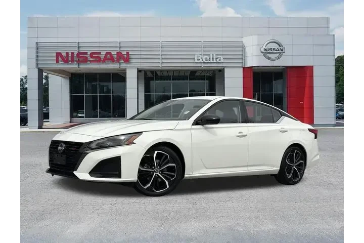 $19649 : Nissan Altima 2024 2.5 SR 4d image 1