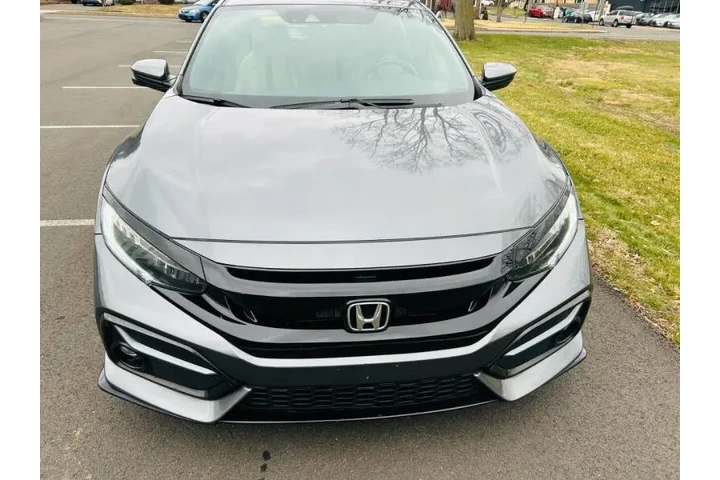 2020 Civic Sport Touring image 2