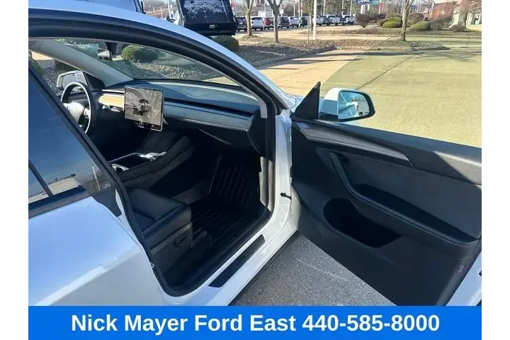 $28995 : Tesla Model Y 2022 AWD Long image 10