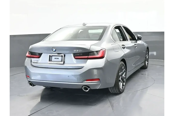 $31879 : BMW 3 Series 2025 330i 4dr S image 5
