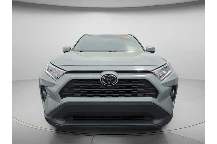$25991 : Toyota RAV4 2021 XLE Premium image 3