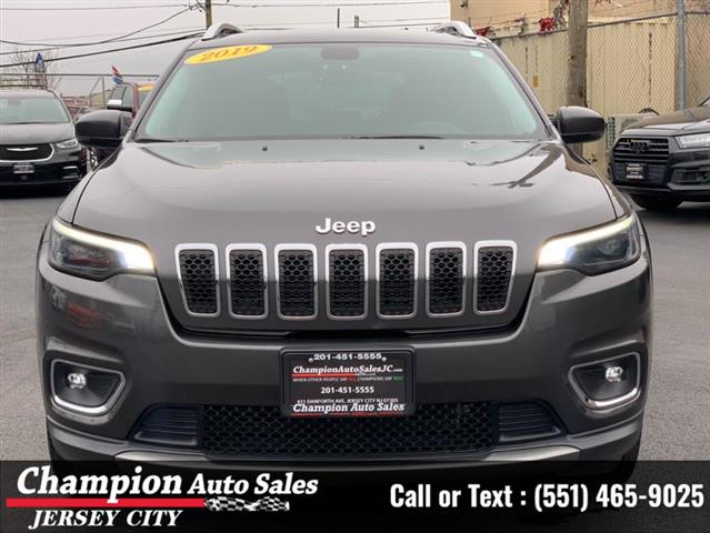 Used 2019 Cherokee Limited 4x image 5