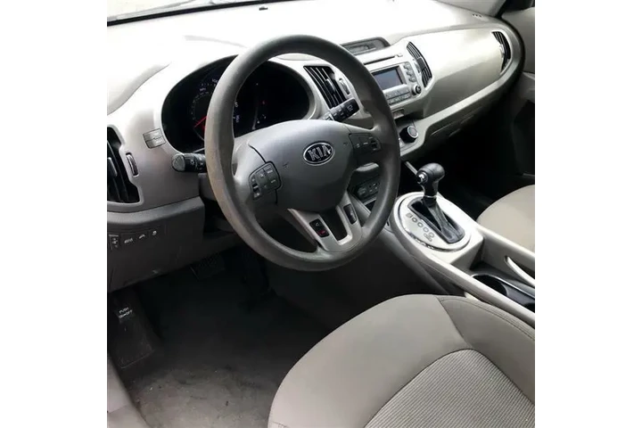 $10999 : 2016 Sportage image 2
