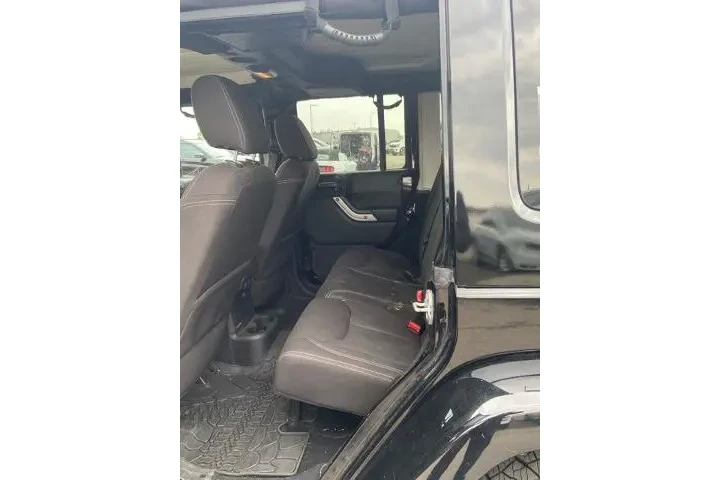 $19160 : Jeep Wrangler Unlimited 2015 image 6
