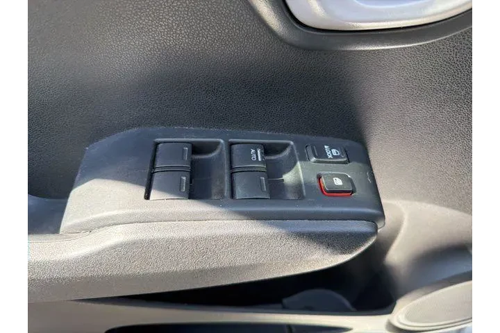 $11617 : Honda Fit 2013 Sport 4dr Hat image 10