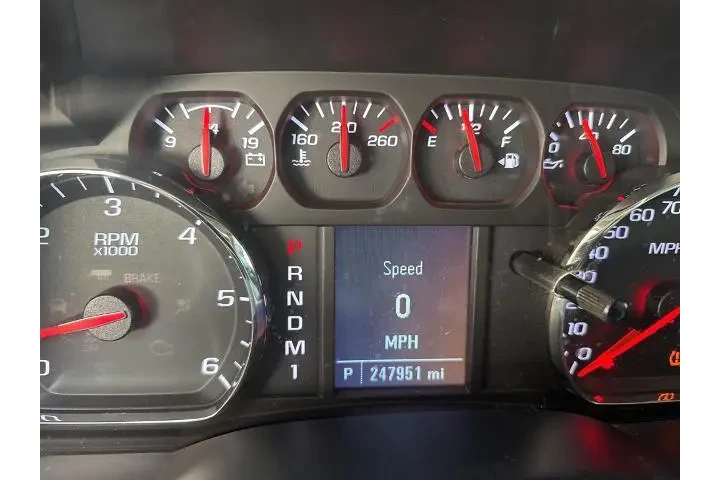 Chevrolet Silverado 2500HD 2 image 5