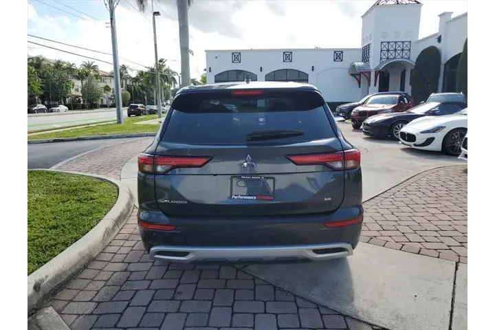 $20999 : Mitsubishi Outlander 2024 SE image 5