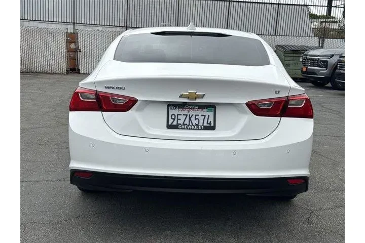 $14250 : Chevrolet Malibu 2018 LT 4dr image 4