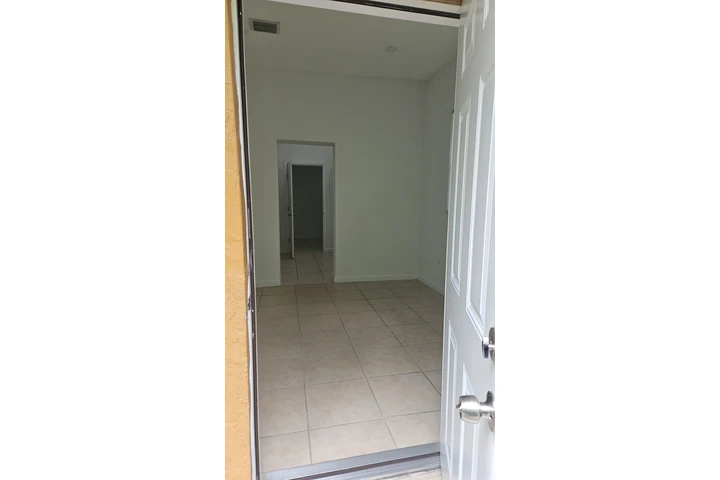 $1800 : Apartamento En Finca image 6