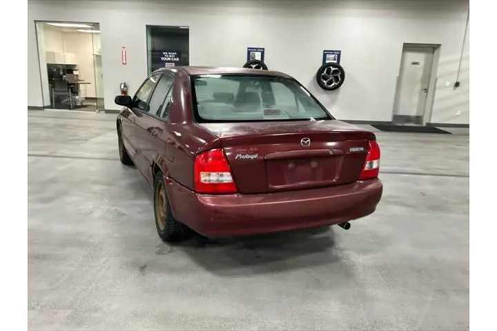 $2000 : Mazda Protege 2002 DX 4dr Se image 5