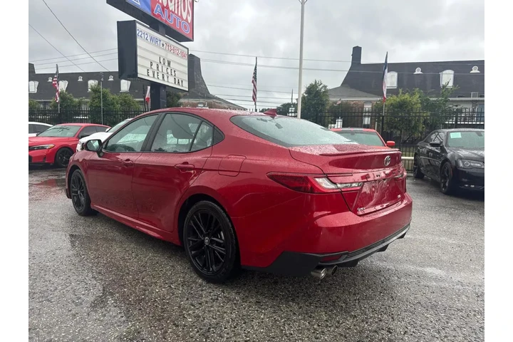 2025 Camry Hybrid XLE image 6