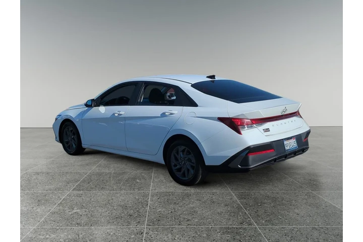 $26470 : Hyundai ELANTRA 2024 SEL 4dr image 3
