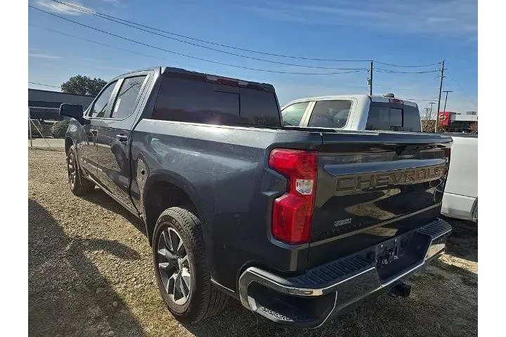 $26080 : Chevrolet Silverado 1500 202 image 2