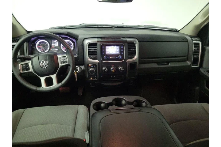 $27998 : Ram 1500 Classic 2024 4x4 SL image 9