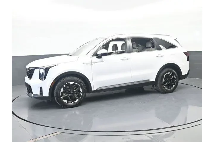 $31000 : Kia Sorento 2024 S 4dr SUV image 2